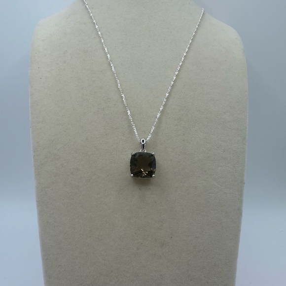 Faceted Square Smoky Quartz Pendant on Silver Chain - Picture 9 of 11